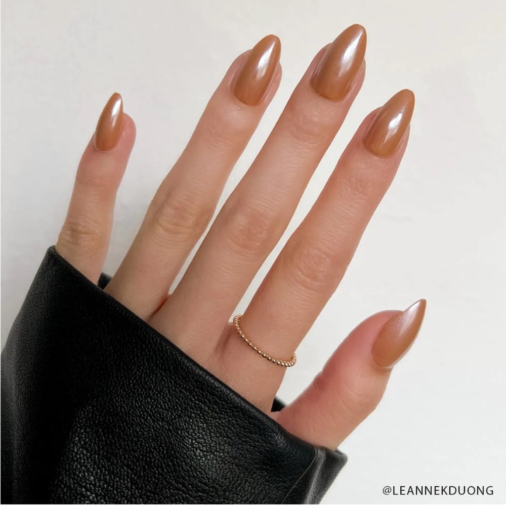 NIB GLAMNETIC
Press-On Nail Kit - Picture 2 of 3